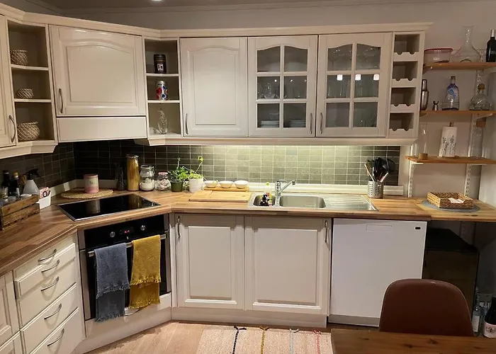 아파트 The Old Bakery In Sandviken 베르겐